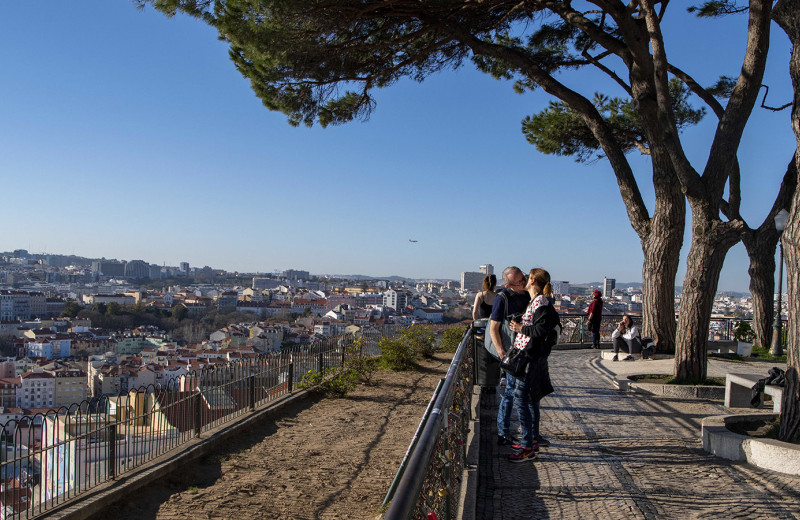 Восемь видов ВНЖ: как переехать в Португалию в 2023 году без «золотой визы»