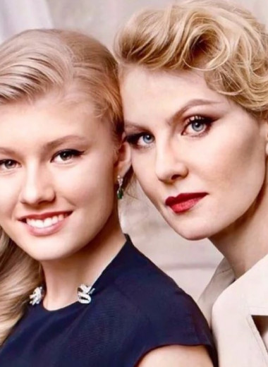 Девушки созрели! Пикантные фото дочерей Литвиновой, Климовой и других актрис