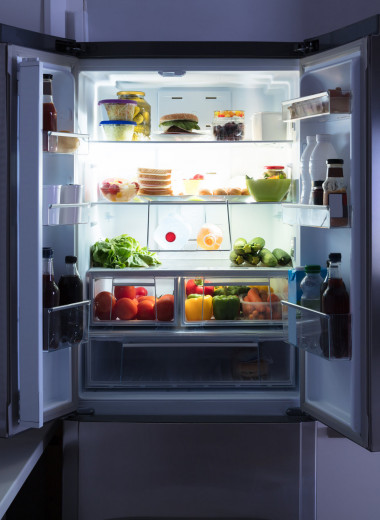 7 несъедобных вещей, которые нужно хранить только в холодильнике: вы и не догадывались об этом!