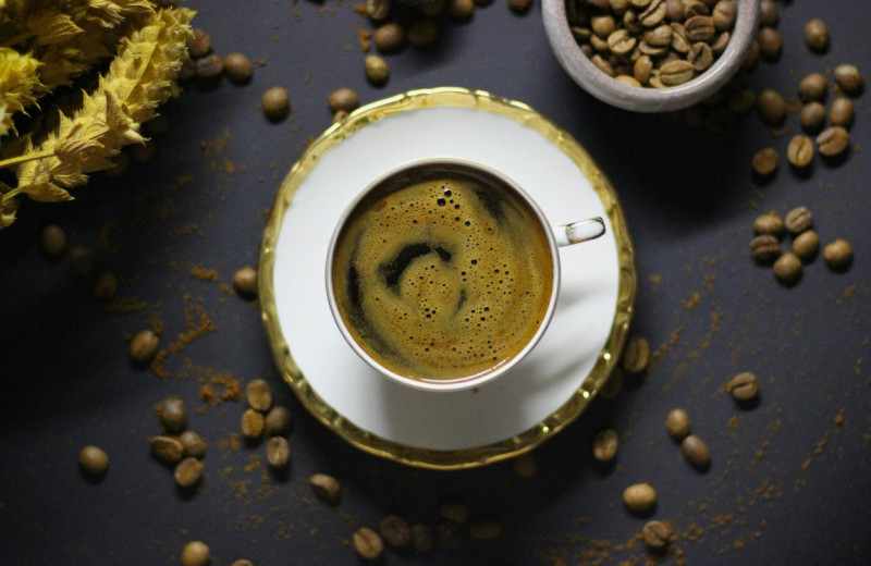 Употребление двух-трех чашек натурального кофе в день защищает от депрессии