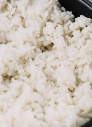 Рассыпчатый и мягкий: как правильно варить рис