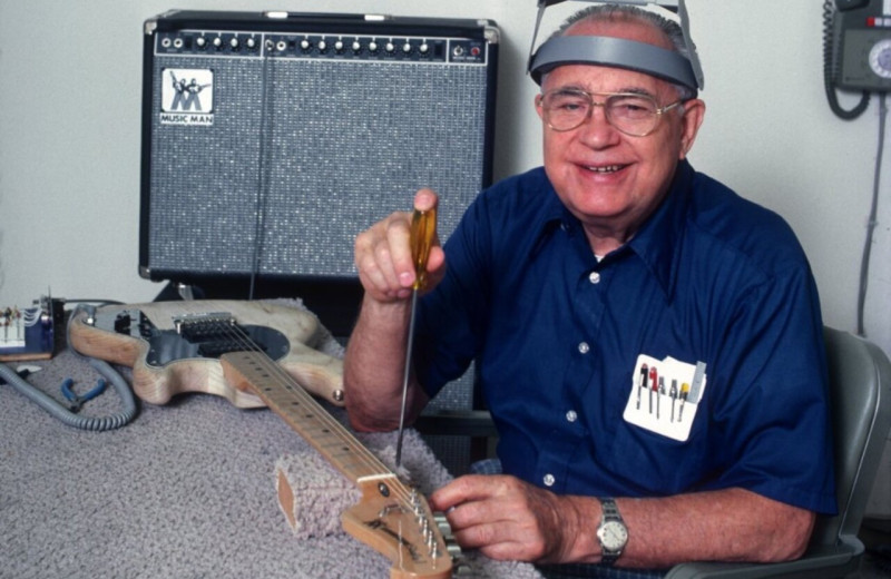 Плохое руководство, продажа компании и хип-хоп: с чем столкнулся гитарный бренд Fender за 70 лет работы