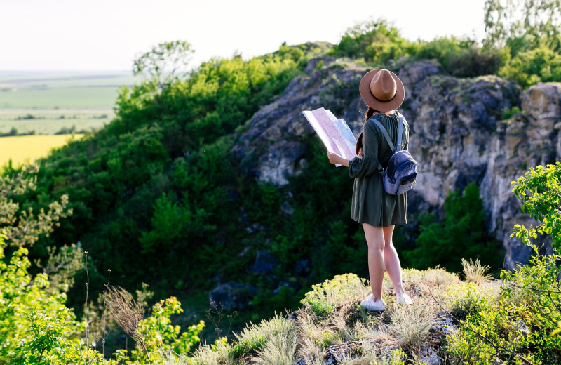 Литературное путешествие: 5 книг, где действие разворачивается в необычных локациях