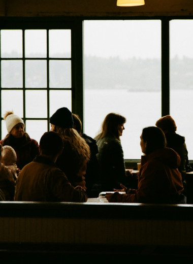 Между домом и работой: что такое «третьи места» и зачем они нужны нам сегодня