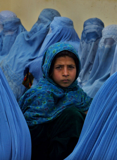 Страх и отчаяние: как живут разведенные афганки и что ждет их теперь