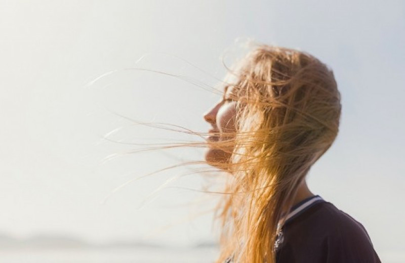 5 правил ухода за волосами и кожей головы летом