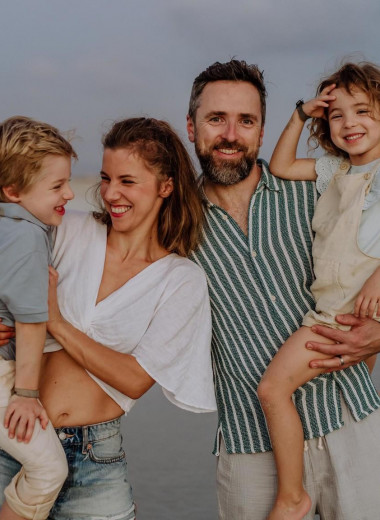 «Все чувствуют себя в безопасности»: 5 принципов здоровой семьи — простой чек-лист