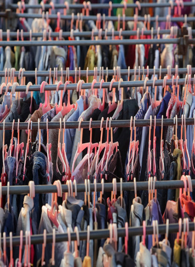 Уроки кройки и шитья: что такое upcycling и кто строит бизнес на вторичном производстве одежды