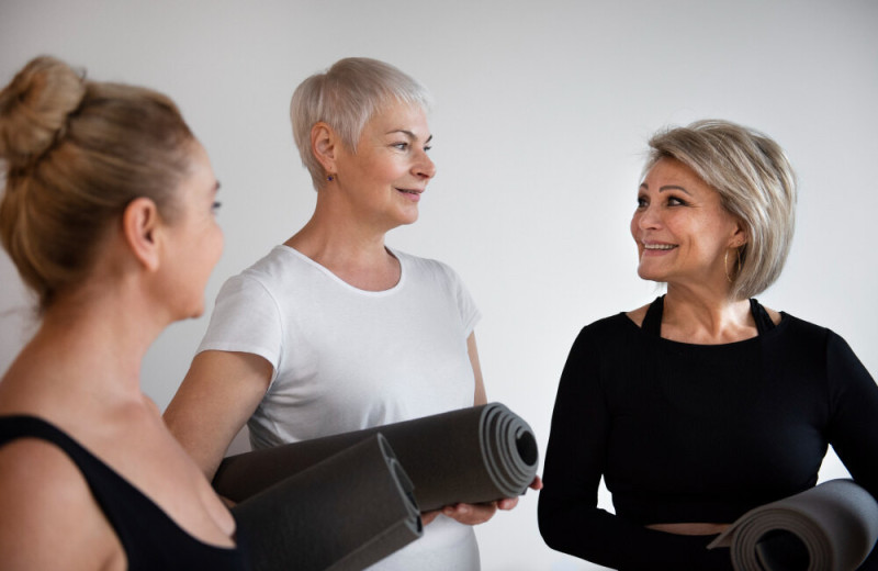 Почему силовые тренировки особенно важны после 60 для женщин