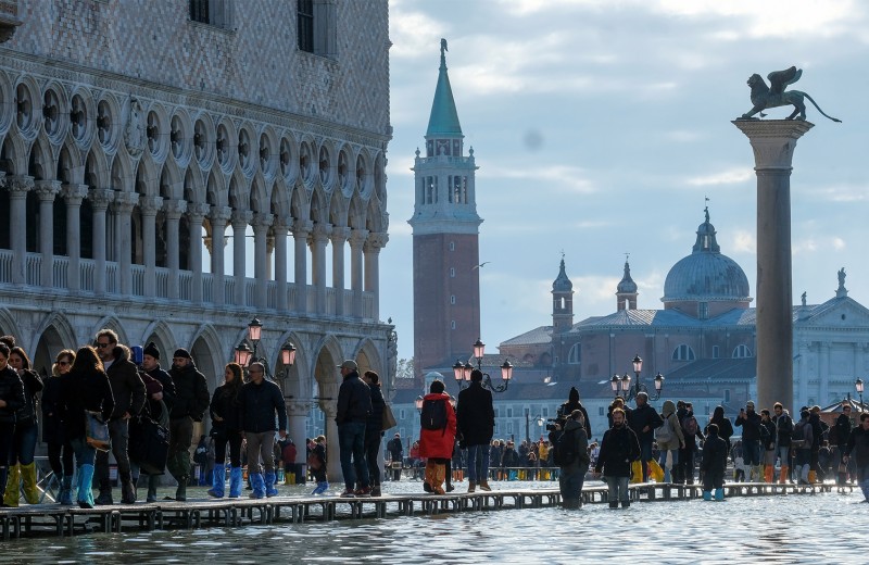 Набережная неисцелимых: как Венеция переживала самое сильное наводнение за 50 лет