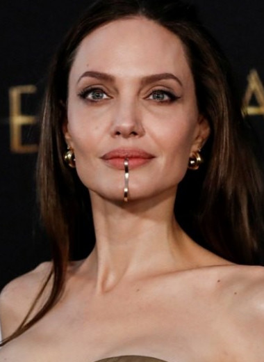 После премьеры «Вечных» эксперт рассказал, как менялось лицо Анджелины Джоли