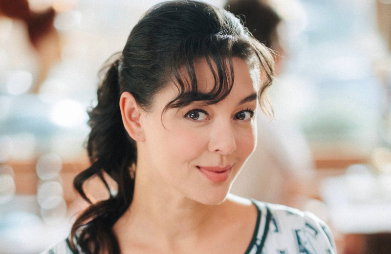 «Мы сыграли на контрастах»: Марина Кравец раскрыла секреты новогодней комедии «Невероятные приключения Шурика»