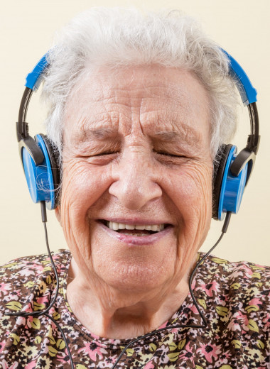 Музыкальная терапия показывает обнадеживающие результаты против развития деменции