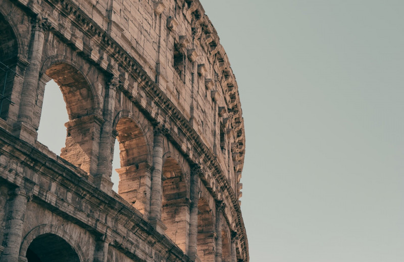Почему римлянам так нравились кровавые игрища и соревнования?