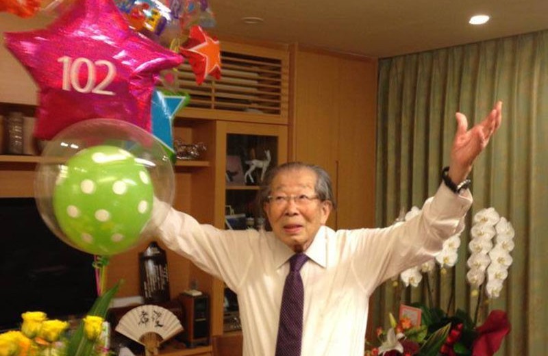 7 уроков жизни Сигэаки Хинохара — доктора из Японии, который дожил до 105 лет