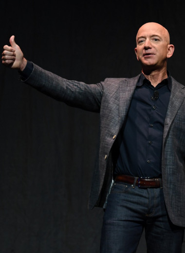 «Мир хочет, чтобы вы были обычными»: Безос в последний раз обратился к акционерам во главе Amazon