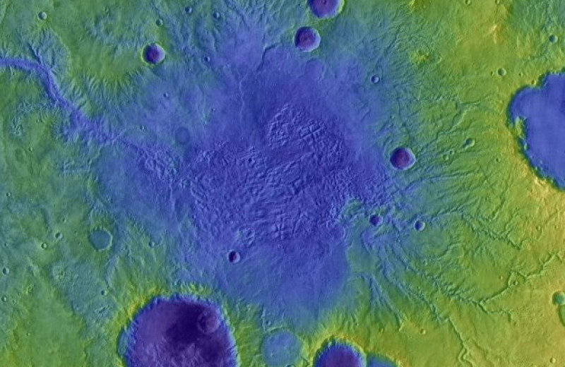 Разлив озер внутри кратеров на древнем Марсе вызывал огромные наводнения: новое исследование