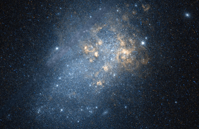 Близкая карликовая галактика оказалась похожа на галактики молодой Вселенной