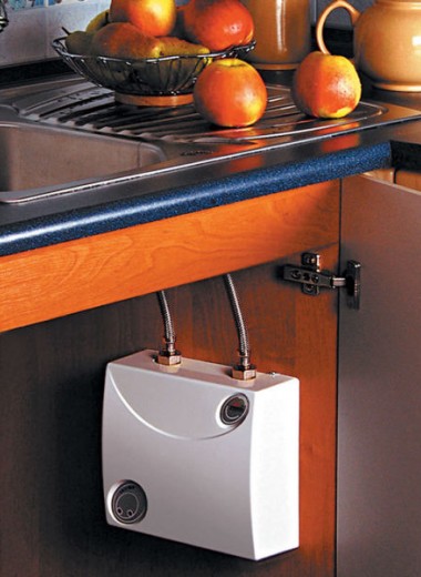 Выбираем проточный электрический водонагреватель для квартиры: модели на любой вкус