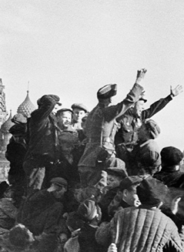 Каким советские писатели и журналисты запомнили День Победы