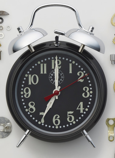 Не ровен час: зачем нужно точно измерять время и почему рабочие невзлюбили часы