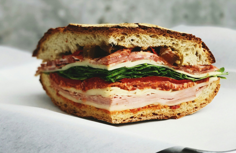 Узнайте 10 популярных ошибок, которые портят вкус вашего сэндвича!