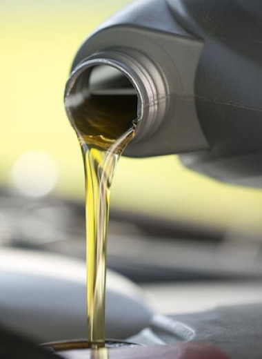 Нужно ли вашей машине малозольное масло: простой ответ на сложный вопрос