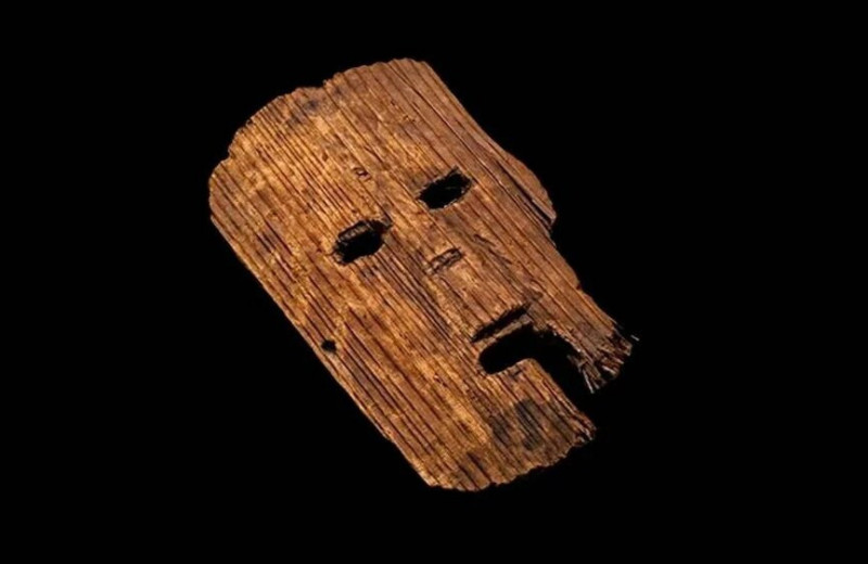 В Японии обнаружили древнюю ритуальную маску периода Яёй. Вот для чего ее использовали