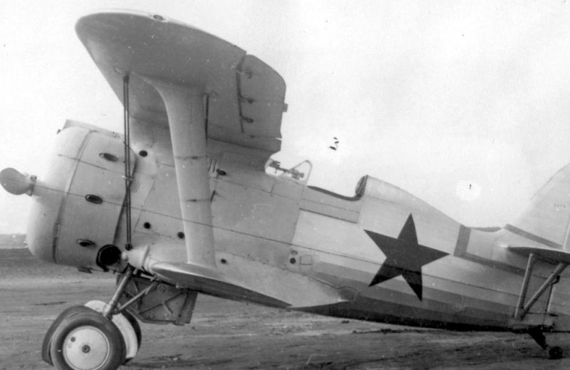 Советский самолет с непростой судьбой: И-153 «Чайка»