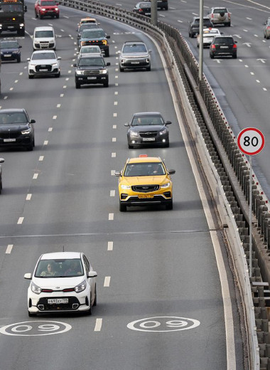 Штрафы и лишение прав. Юристы — о последствиях езды на машине умершего