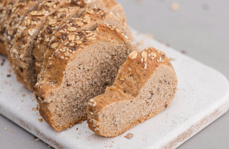 Полезная альтернатива: как сделать белковый хлеб из чечевицы, нута, фасоли в духовке, хлебопечке, аэрогриле?