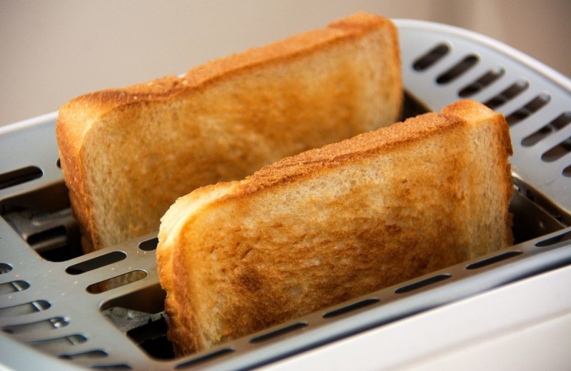 Топ-6 тостеров для вкусного завтрака: от недорогих до премиальных