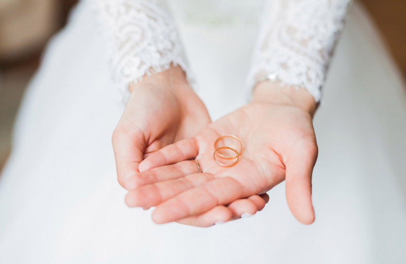 И жили они... недолго и несчастливо: 5 самых коротких браков в истории