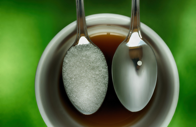 ВОЗ советует не использовать заменители сахара для похудения: объясняем, почему