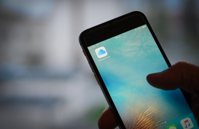 Большой брат из Apple: как производитель iPhone читает личную переписку для борьбы с преступностью