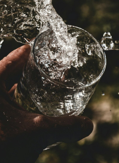 Восстанавливаем водный баланс: как заставить себя пить больше воды