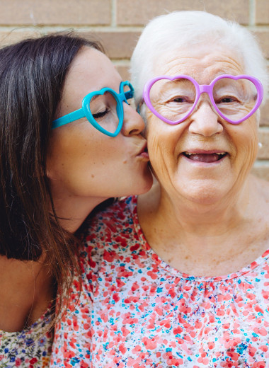 Выходи за толстого: 20 самых глупых советов наших мам и бабушек про отношения