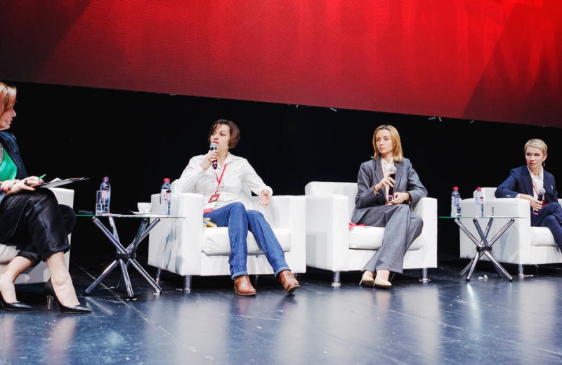 Хорошие новости, цензура и тренды. Дискуссия о медиа на Synergy Women Forum 2018