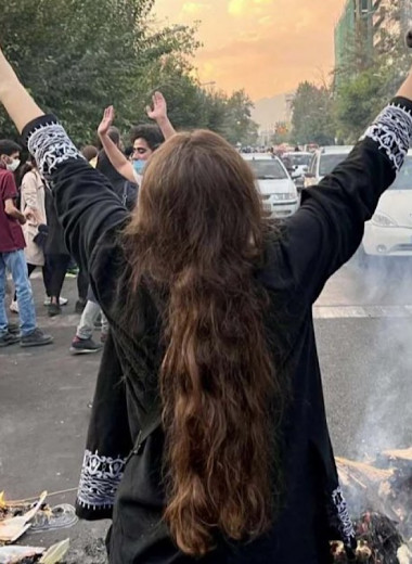 «Не мешайте жить»: почему в Иране начались самые масштабные за многие годы протесты