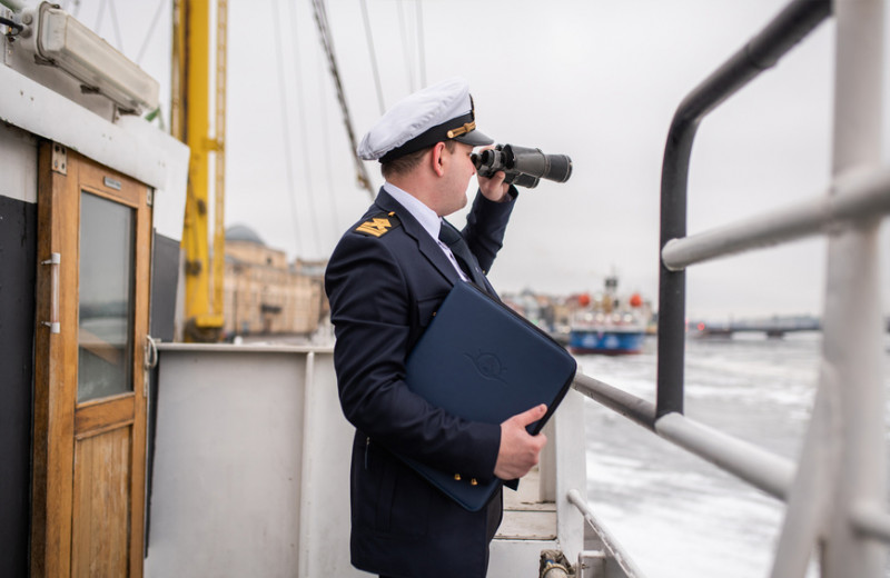 Капитанская папка: как моряк из Петербурга превратил хобби в бизнес на 150 млн рублей
