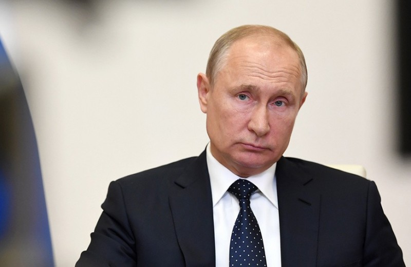 Нервы на пределе: почему российские власти рассердились на заметку о рейтинге Путина