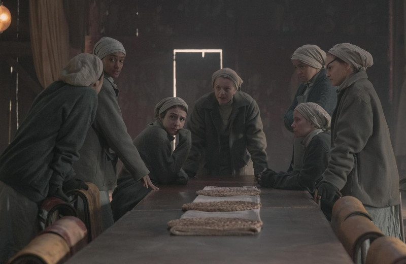 «Улей»: антиутопия о мире, где у женщин нет прав, но есть одна обязанность — рожать