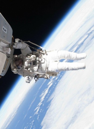 О чем молчат космонавты: невесомость и туалет
