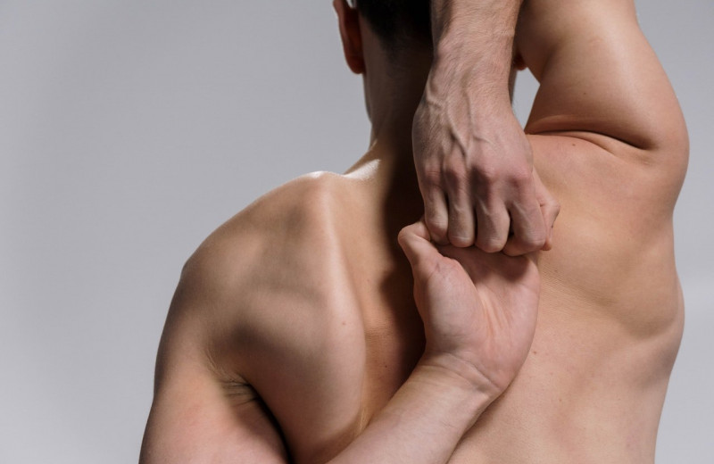 5 упражнений, которые помогут снять боли в спине: разгрузка для тех, кто ведет сидячий образ жизни