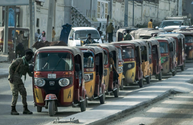 «Тук-тук», откройте