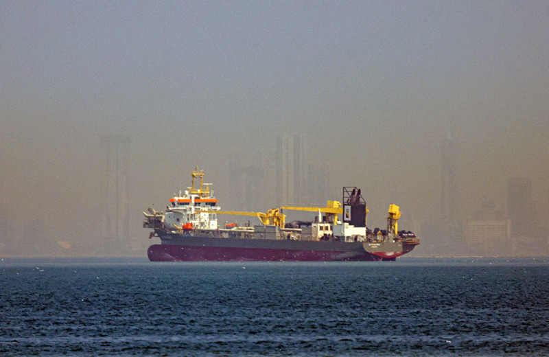 Пробоина в мировой логистике