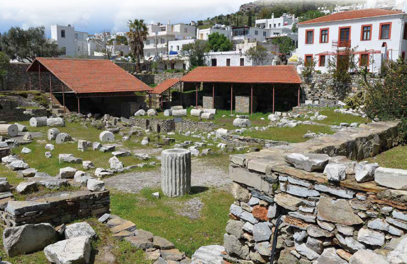 Жена — мужу, сестра — брату