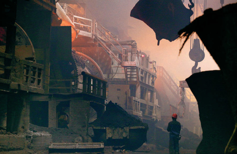 Заводы рвутся вперед