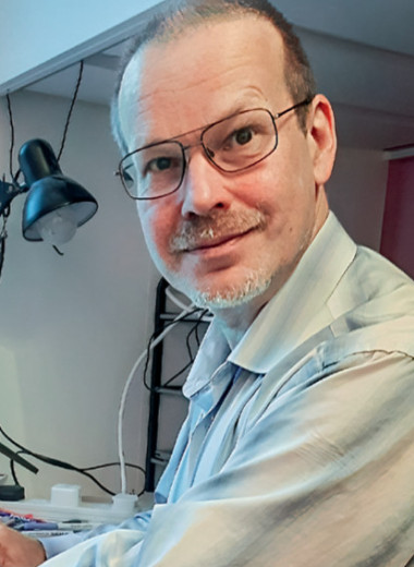 Люди не должны ходить строем. ИИ в генетике и не только