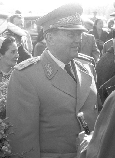 Совершенно не секретно